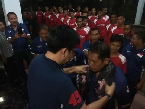 TIMNAS U-15 DIJAMU DIRUJAB BUPATI BULUKUMBA