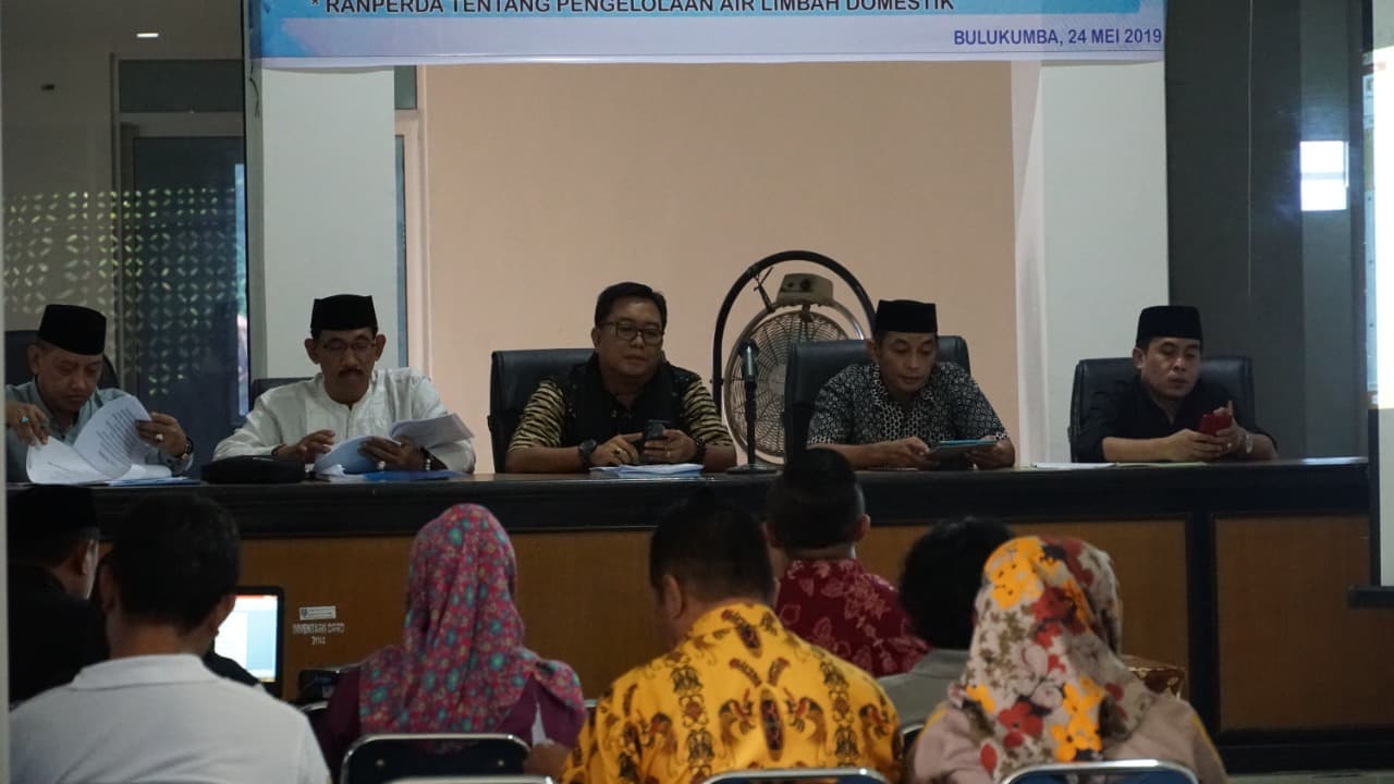 GELAR BUKA PUASA, DPRD BULUKUMBA UJI PUBLIK LIMA BUAH RANPERDA